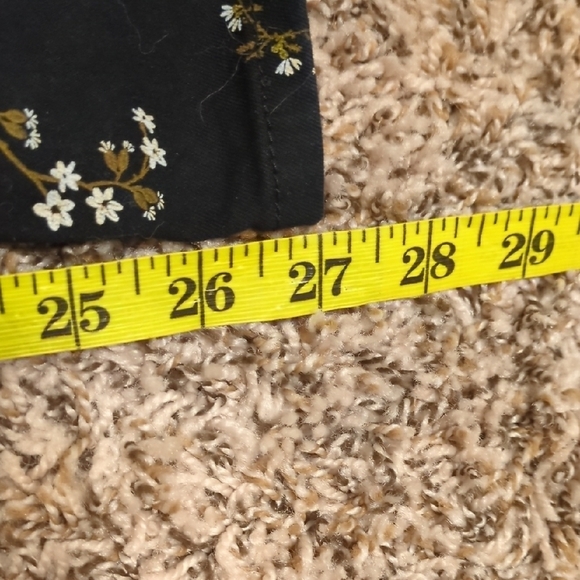 H&M women's black dainty floral high rise skinny jeans - Picture 8 of 10